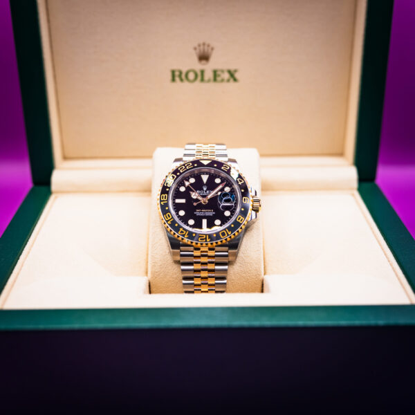 Win this Rolex Submariner Date 116613LN - Image 10
