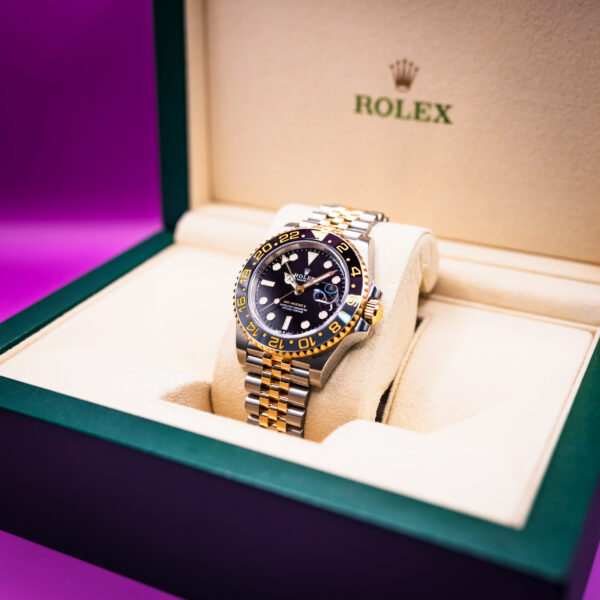 Win this Rolex Submariner Date 116613LN - Image 9