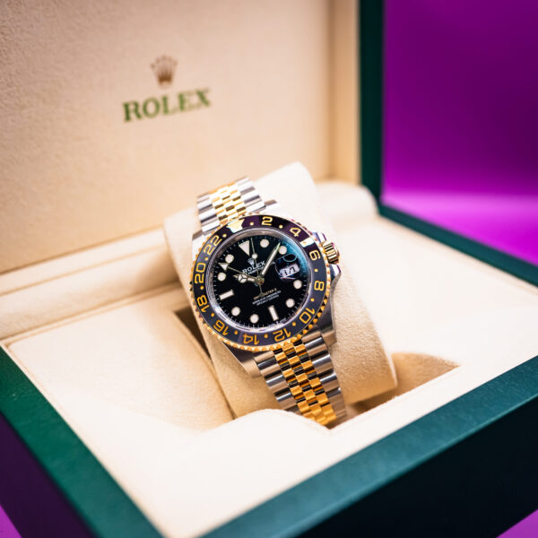 Win this Rolex Submariner Date 116613LN - Image 8