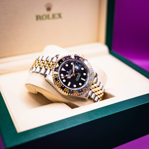 Win this Rolex Submariner Date 116613LN - Image 12